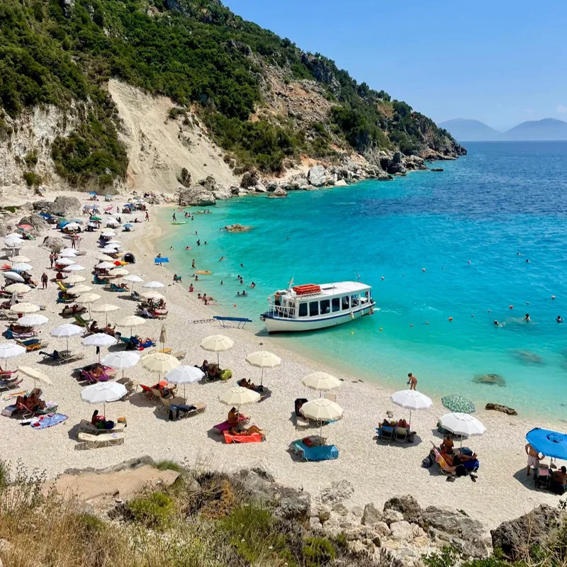 Plaja Agiofili cu barca