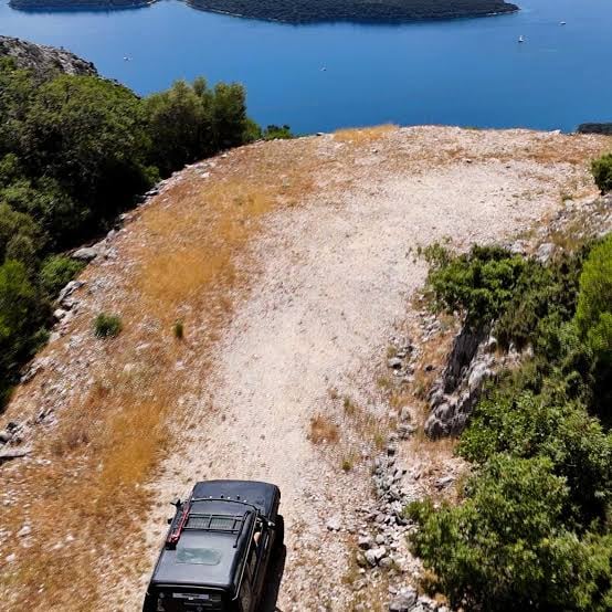Safari cu jeep și ATV
