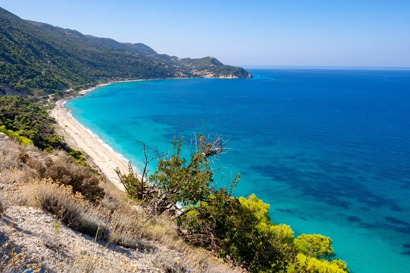 Plaja Pefkoulia, Lefkada
